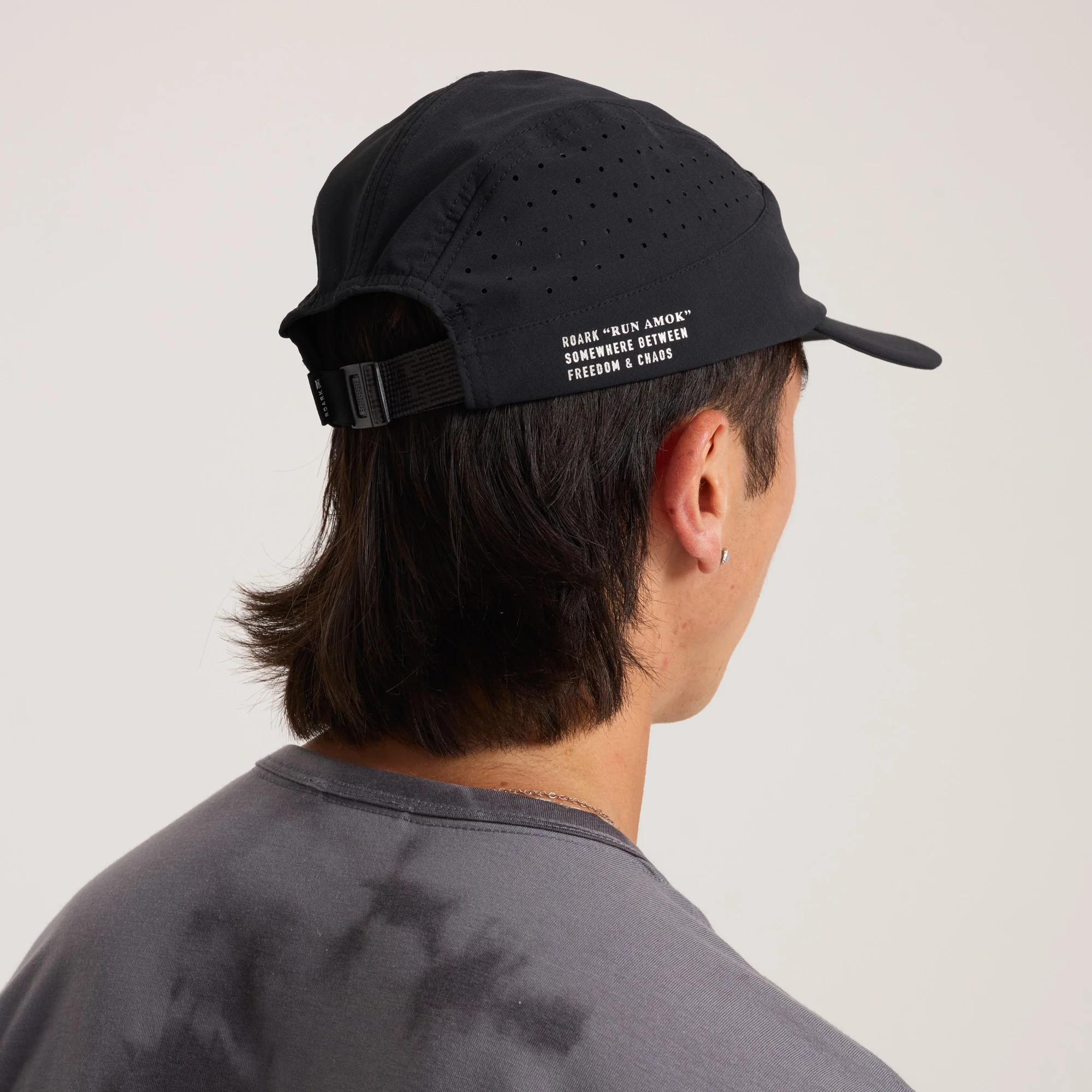 Alta Elite Run Hat Strapback Hat - Black - Image 5