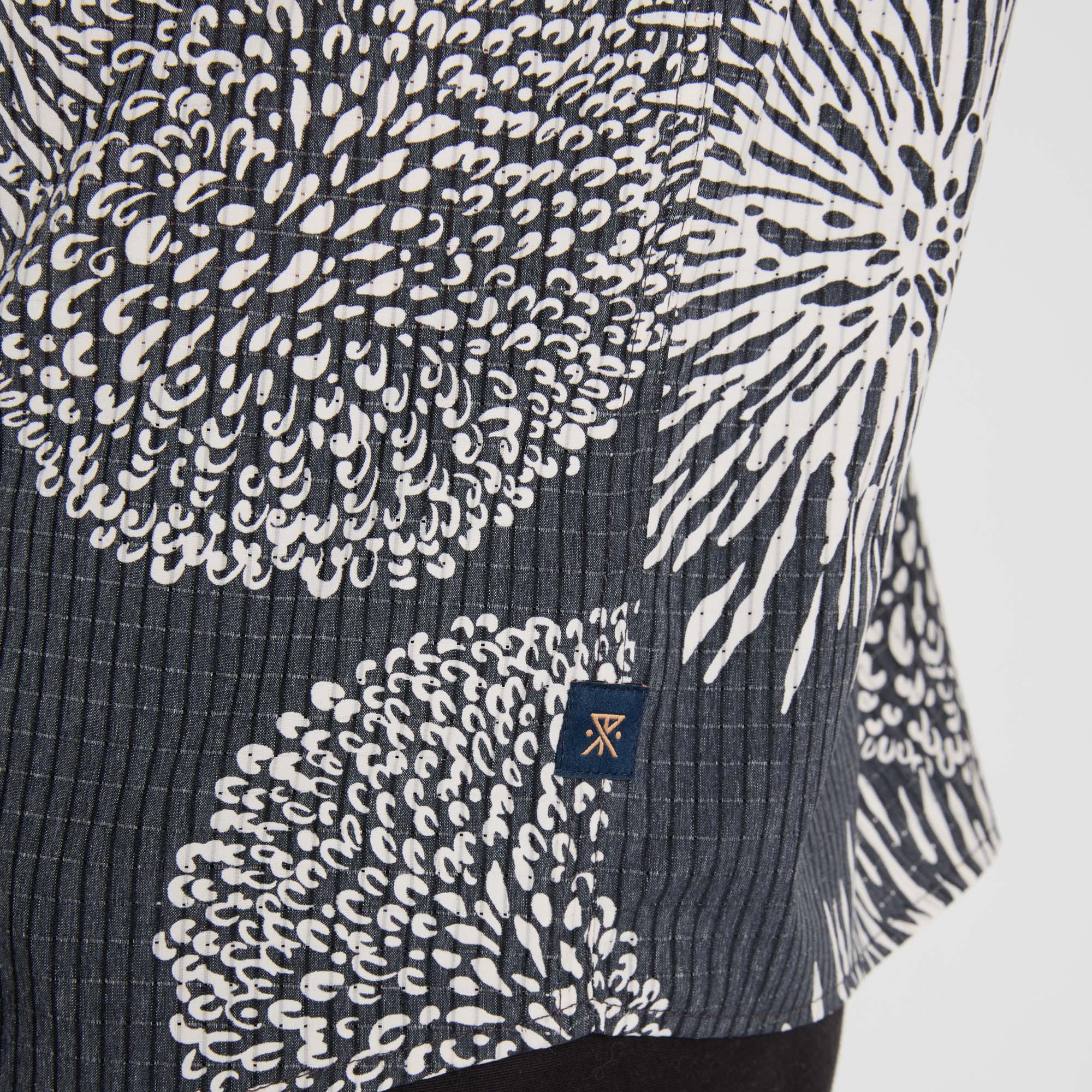 Bless Up Breathable Stretch Shirt - Black Floral - Image 6