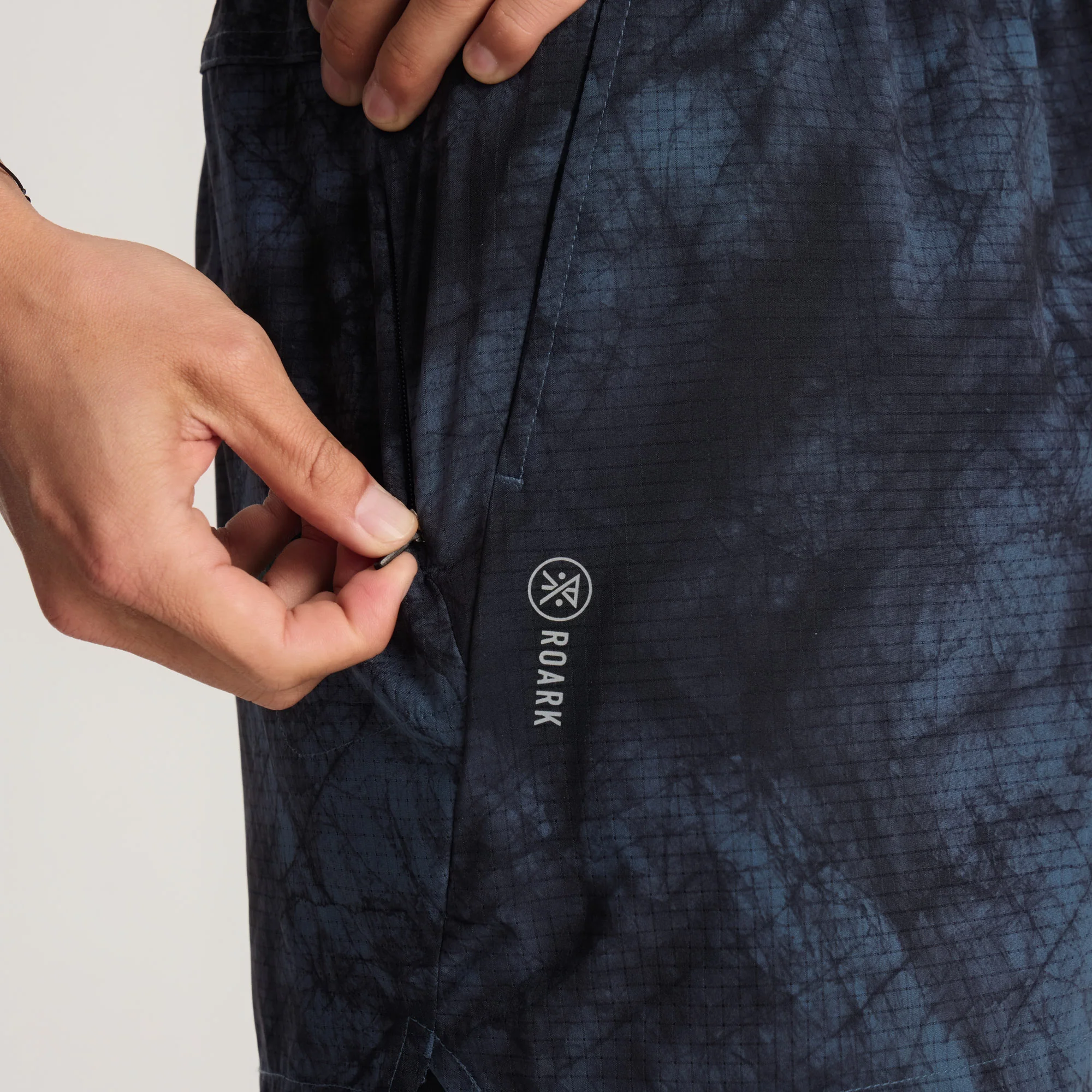 Bommer 3.5" Shorts - Navy Tie Dye - Image 10