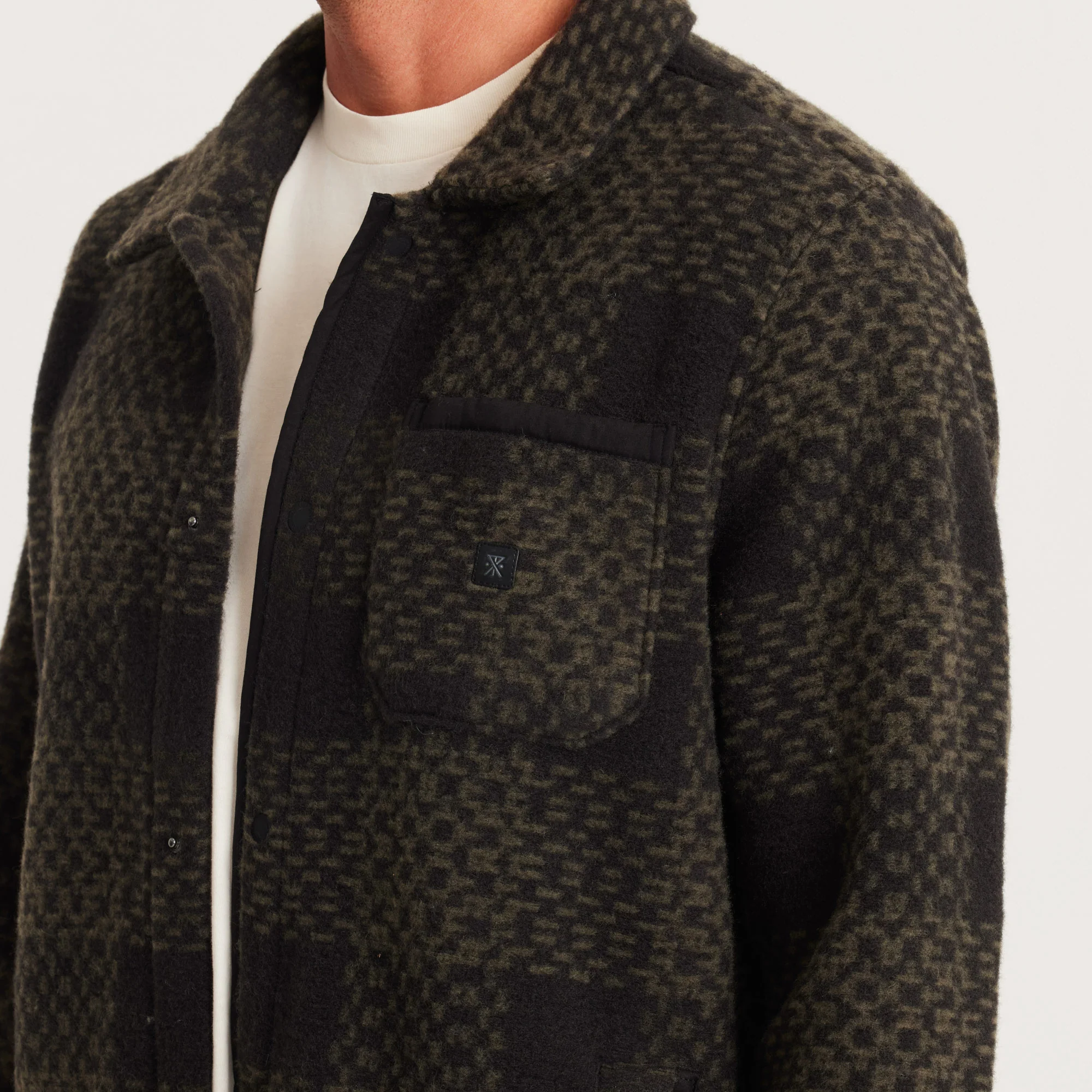 Ember Overshirt Jacket - Black - Image 7