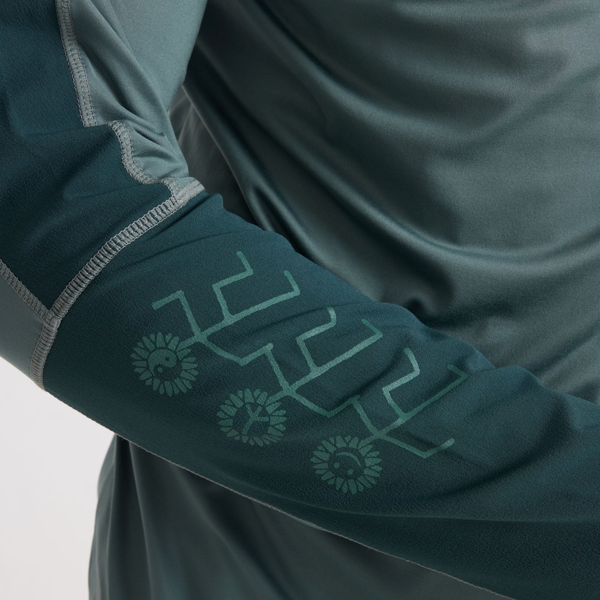 Grinnell Active Hoodie - Dark Forest - Image 7