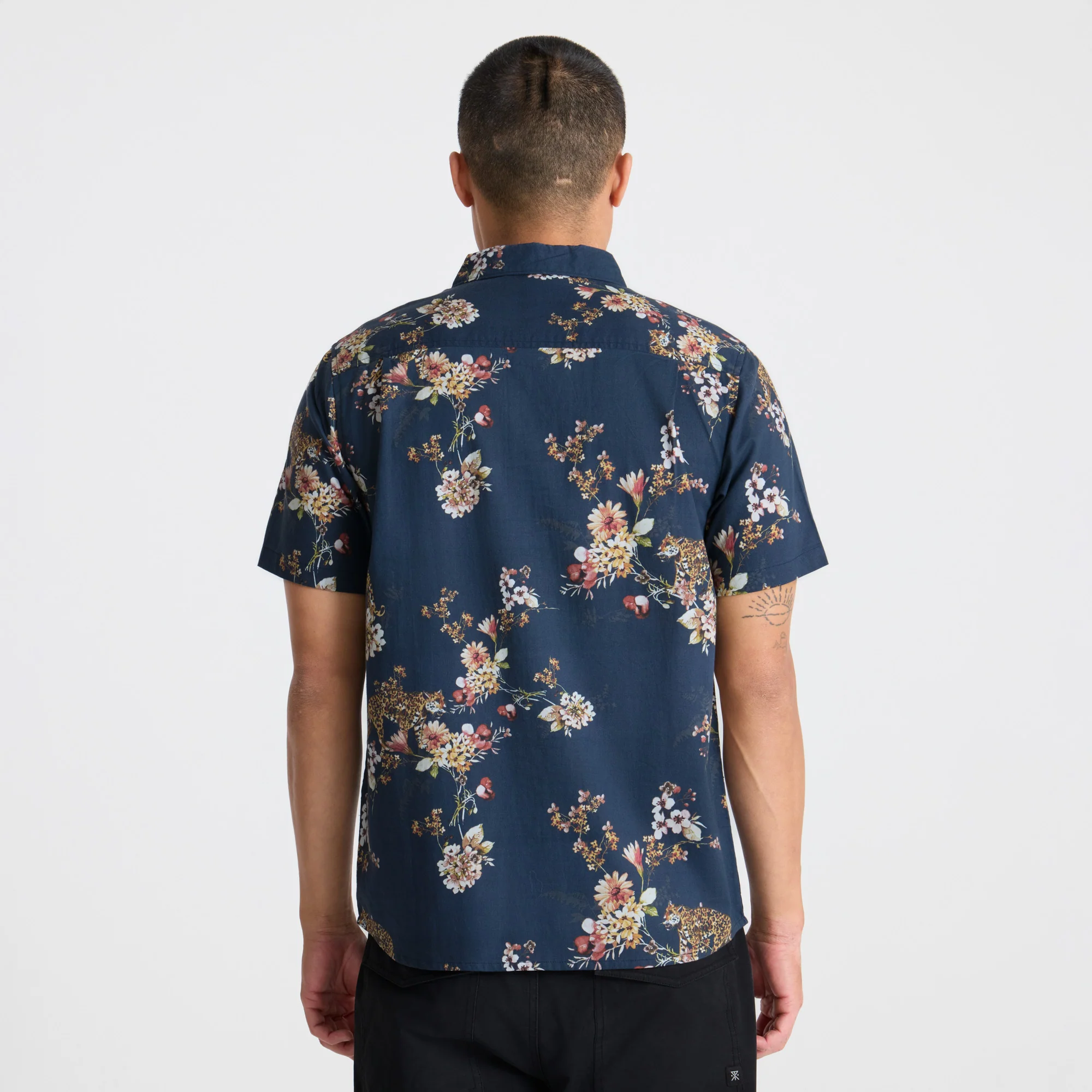 Journey Short Sleeve Button Up Shirt - Deep Navy - Image 6