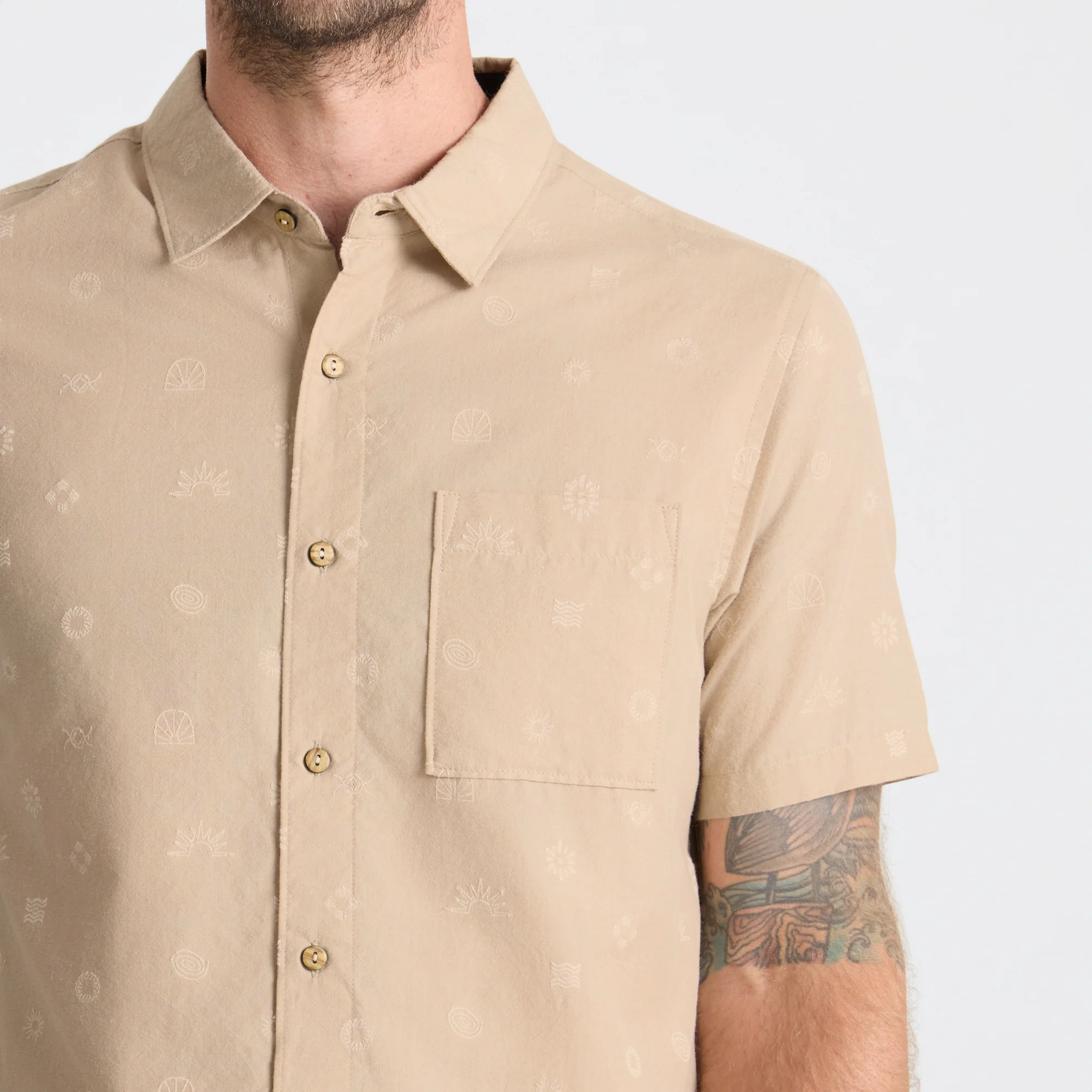 Journey Short Sleeve Button Up Shirt - Fossil - Image 5