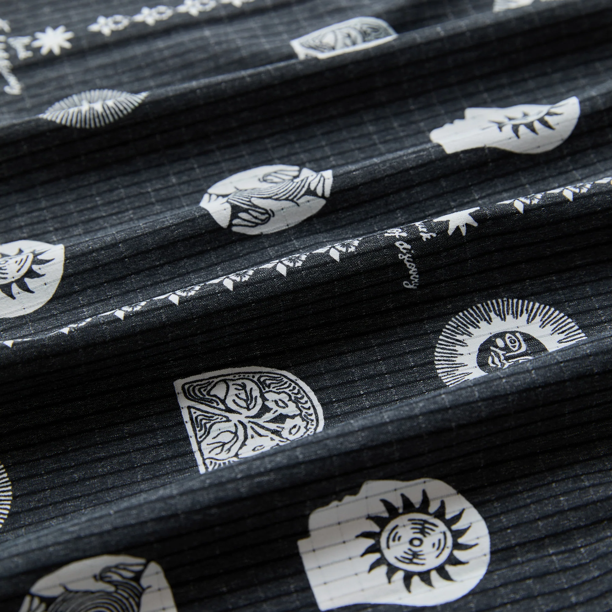 Bless Up Trail Button Up Shirt - Black Print - Image 13