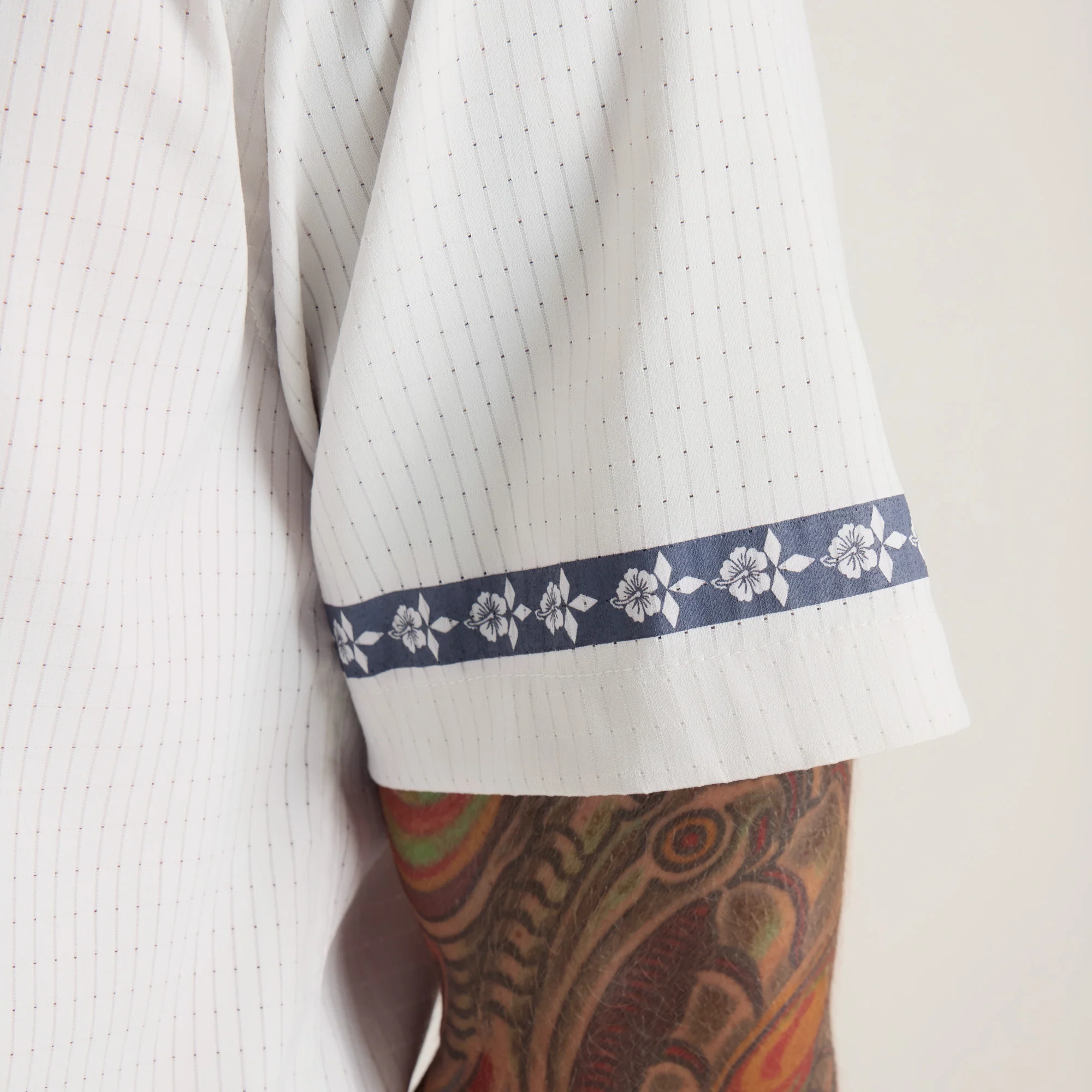Bless Up Trail Button Up Shirt - Silver - Image 10