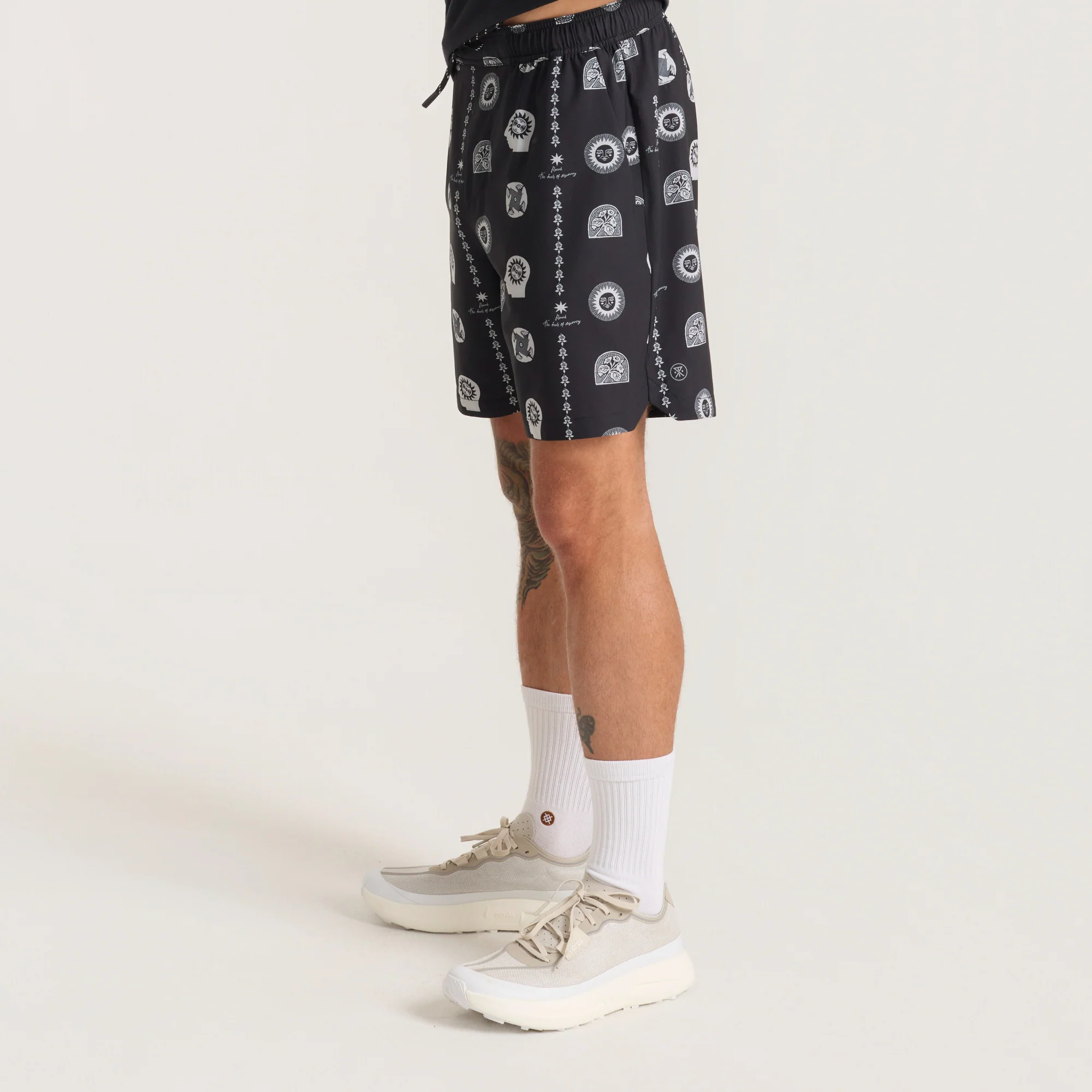 Serrano 7" Active Stretch Shorts - Black Print - Image 5