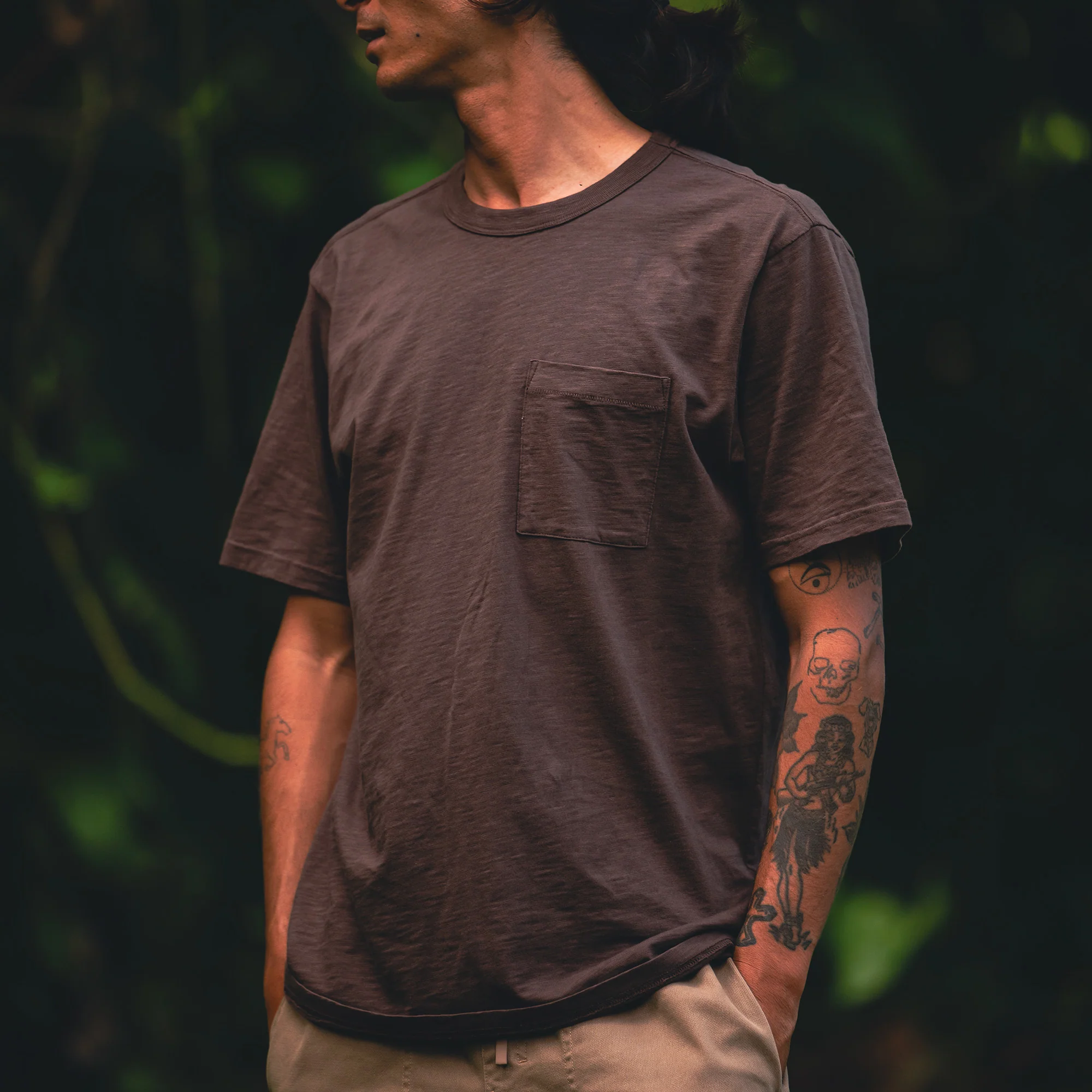 Well Worn Organic Short Sleeve Tee - Cocoa Bean - Image 2