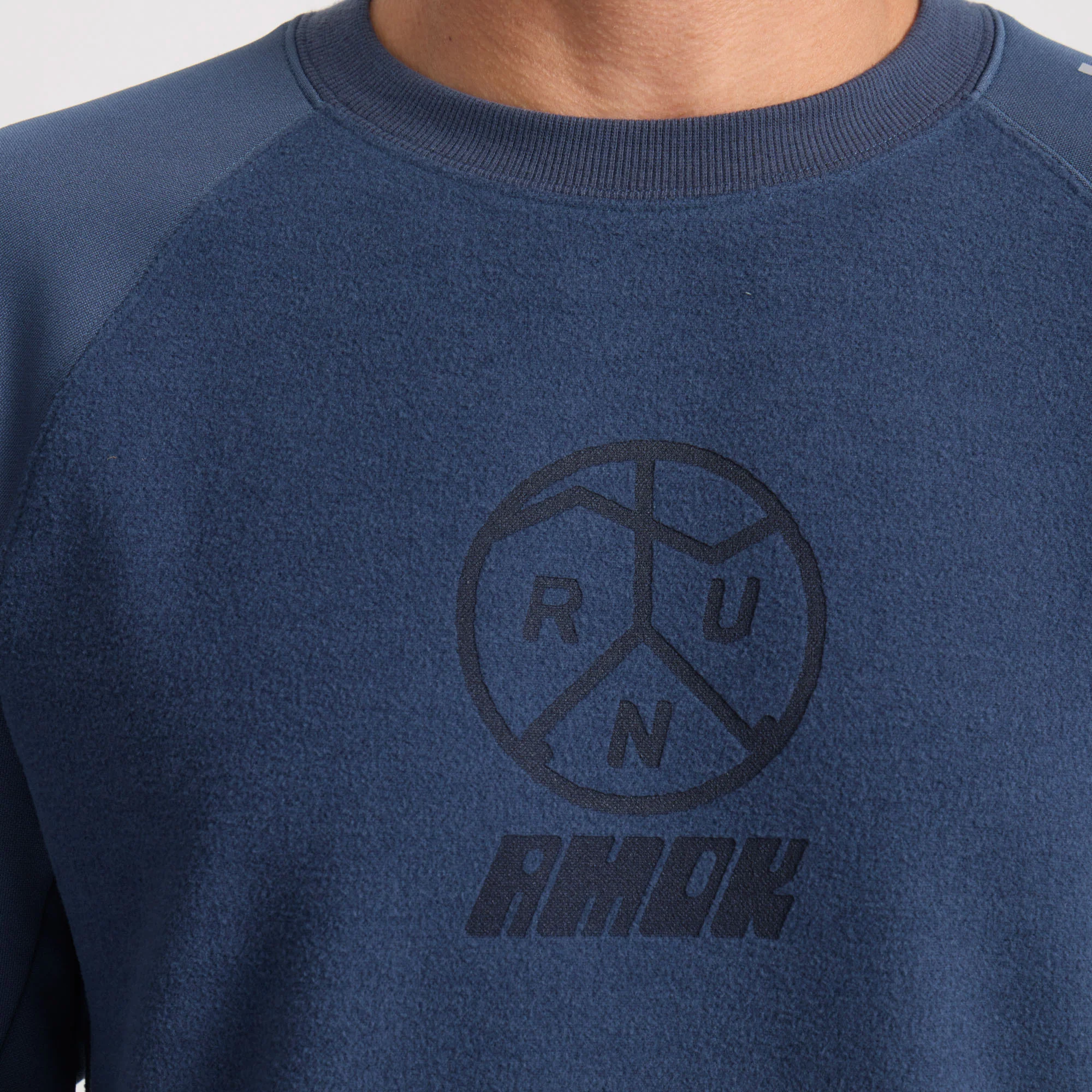 White Cloud Active Crew - Navy - Image 5